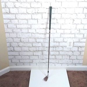 First Flight the standard iron 6 golf club